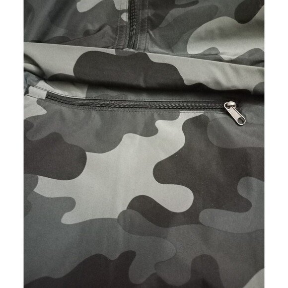 NWT Champion Lightweight Black/Grey Camo Waterproof Windbreaker Jacket Size L - Picture 6 of 12